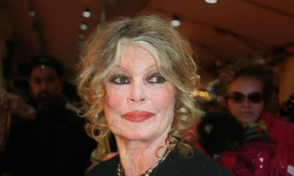 Funerali di Brigitte Bardot a Saint-Tropez: presente il figlio e Marine Le Pen