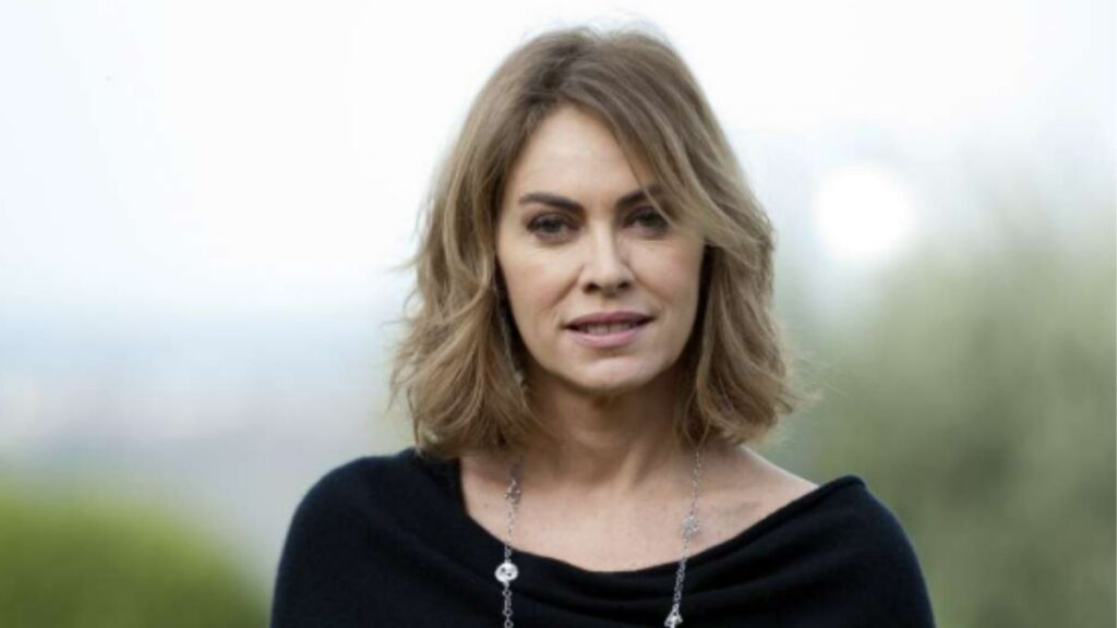 Ascolti TV di lunedì 12 ottobre 2026: trionfa Elena Sofia Ricci con "I casi di Teresa Battaglia", il Grande Fratello Vip al 17.5% 2 elena sofia ricci