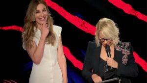 🃏 Maria De Filippi Gioca a Burraco Online a Belve Sotto il Nickname “Cattivik”: La Reazione Epica dello Sconosciuto