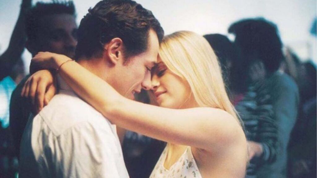 ✨ Martina Stella, Età, Carriera, Cinema, Teatro, Tv, vita privata 47 martina stella lultimo bacio