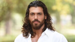 💔 Can Yaman è Tornato Single: La Fine della Relazione con Sara Bluma