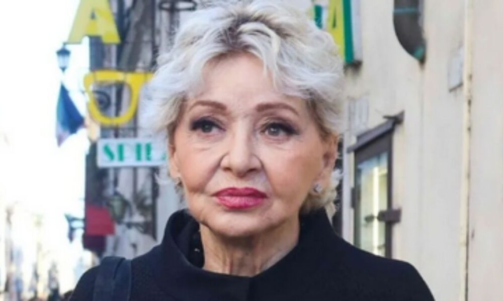 Enrica Bonaccorti: «Non sono la mia malattia. La vita è dare due bracciate»
