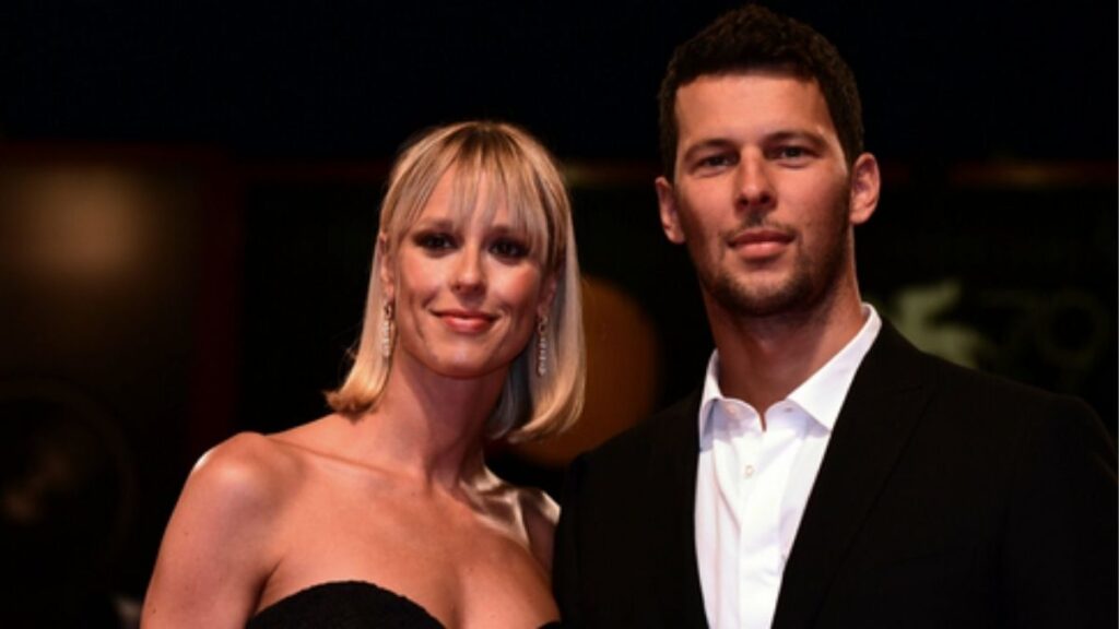 ✨ Federica Pellegrini annuncia la seconda gravidanza: in arrivo un'altra bambina! ✨ 48 federica pellegrini e matteo giunta