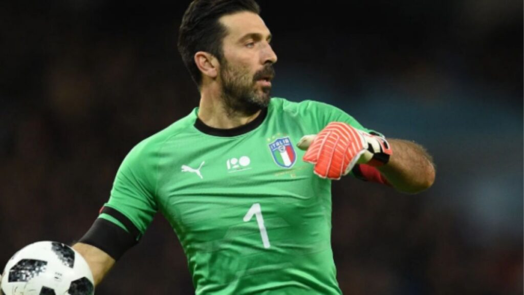 Gianluigi Buffon: la carriera del portiere più forte della storia moderna 48 gianluigi buffon 4