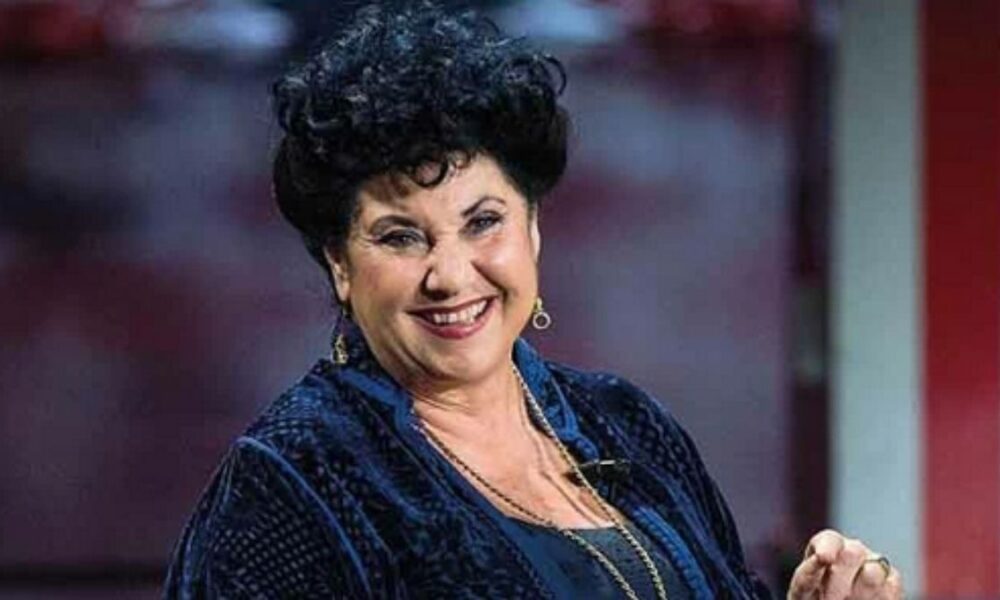 🎤 Le Dichiarazioni di Marisa Laurito: Da Arbore alle Stoccate a De Martino e Milly Carlucci