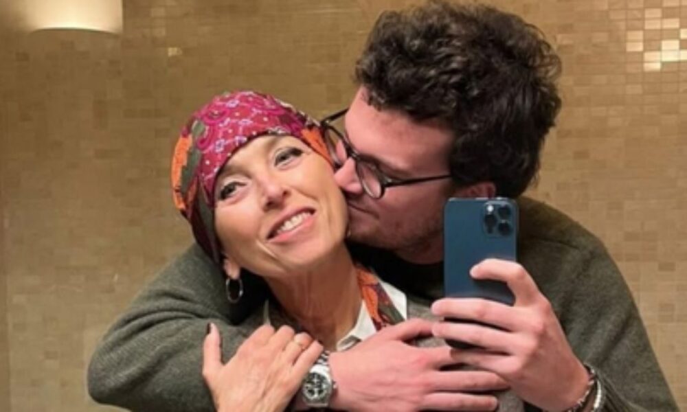 ❤️ Il Ricordo Emozionante di Paola Marella: Immagini Inedite Condivise dal Figlio