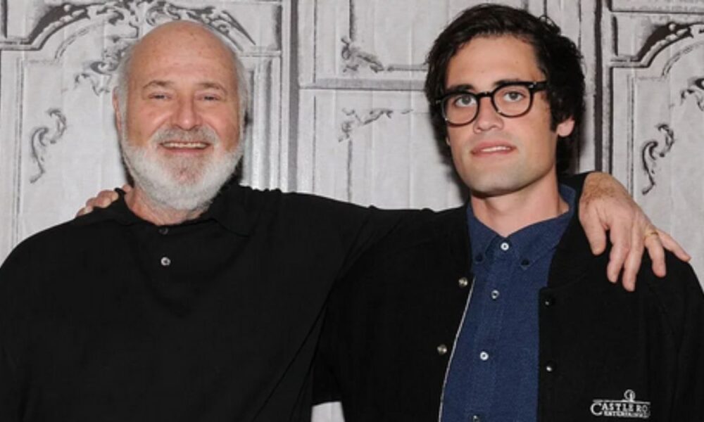 🚨 Omicidio Rob Reiner: Il Figlio Nick Formalmente Incarcerato, Trovate Tracce di Sangue nella Sua Stanza d’Albergo