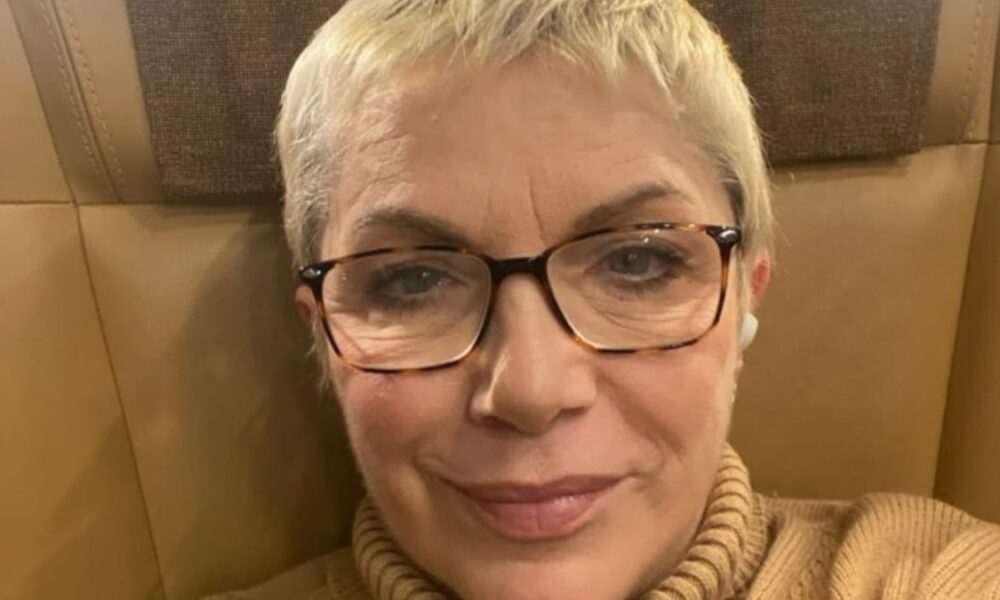 ❤️ Rosanna Banfi Annuncia la Guarigione: “La Mia Disavventura con il Tumore Finisce Qui”