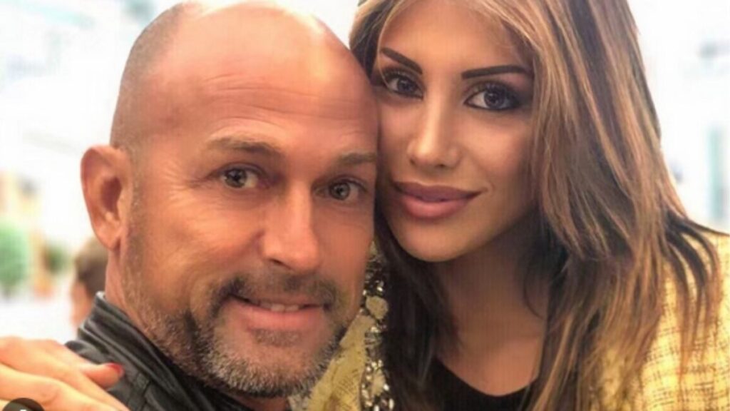 Stefano Bettarini e Nicoletta Larini a Verissimo: tra sogni di maternità e frenate "da nonno" 48 stefano bettarini e nicoletta larini 1