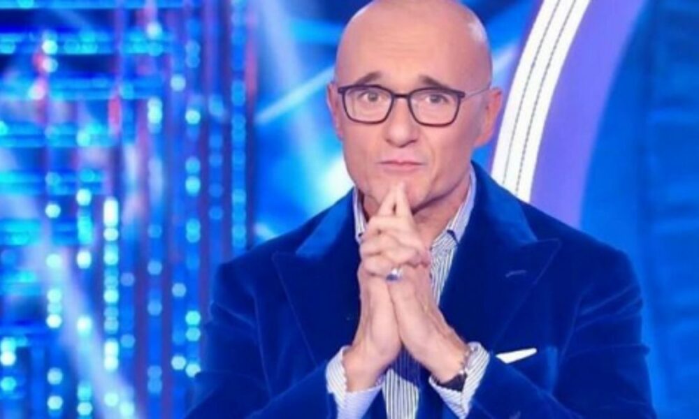 Alfonso Signorini su Antonio Medugno: “È un soggetto particolare, penso sia pubblicità”