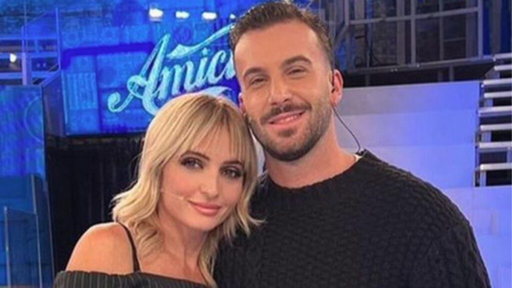 Andreas Muller risponde agli haters: "Parlate ma non sapete un cao"** 48 andreas muller e veronica peparini