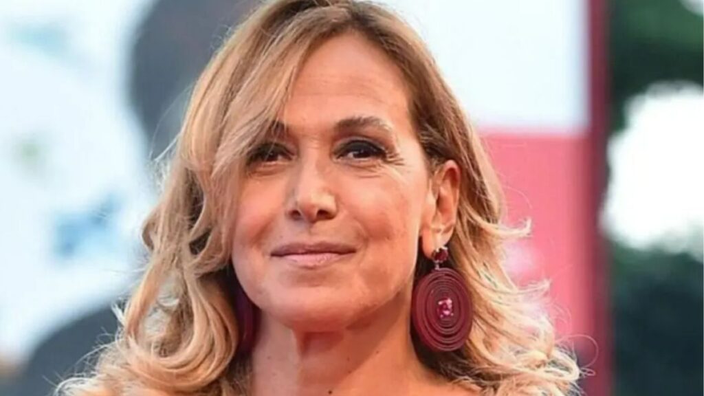 Arriva la “vendetta” di Selvaggia Lucarelli: lo scoop su Barbara D’Urso fa discutere 53 barbara d'urso