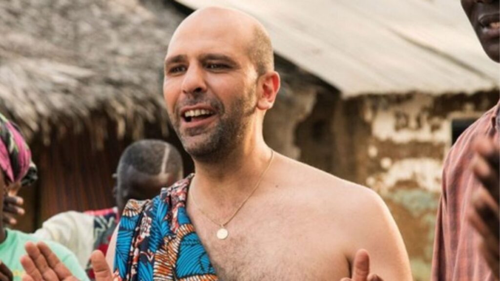 Checco Zalone, biografia completa: dagli esordi a Zelig al dominio del cinema italiano 49 checco zalone tolo tolo