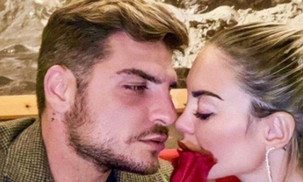 Elena Morali si sposa: la romantica proposta di nozze di Luigi Mario Favoloso durante il compleanno