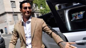 «Nella bicicletta di mio figlio Carlos avevo nascosto 100mila euro»: la confessione di Fabrizio Corona nella docuserie Netflix