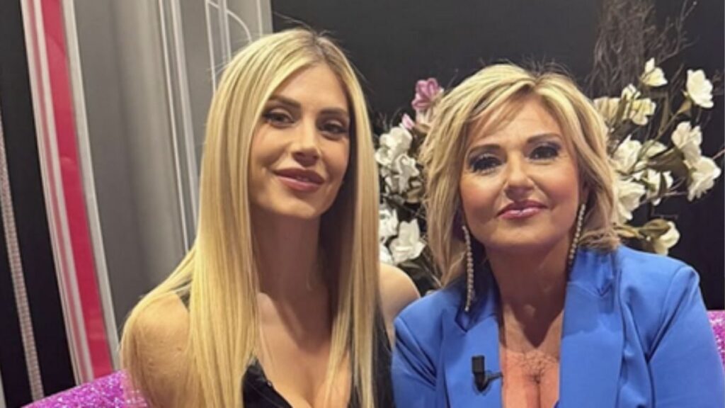 Paola Caruso: "Mio figlio non sente il padre da 2 anni, a maggio di nuovo sotto i ferri" 47 paola caruso 1