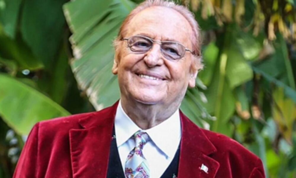 Renzo Arbore: Tra memoria, amori e successi, il racconto di una vita straordinaria