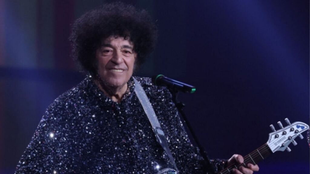 Scontro a 'I Fatti Vostri': Ivano Michetti lancia una scarpa in studio 52 ivano michetti cugini di campagna