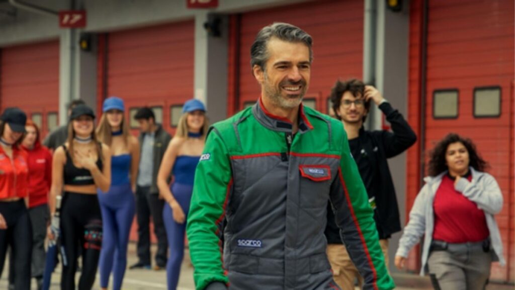 Luca Argentero lascia (per ora) il camice di Doc: «Con Motorvalley un ruolo meno rassicurante» 52 luca argentero 1