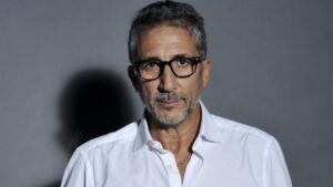 Lucio Presta attacca: “Maria De Filippi non voleva nei suoi programmi gli artisti che lavoravano con me”