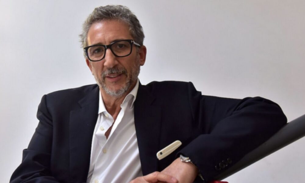 Lucio Presta accusa Sonia Bruganelli: “Ha tradito Paolo Bonolis”. Le rivelazioni choc nell’autobiografia