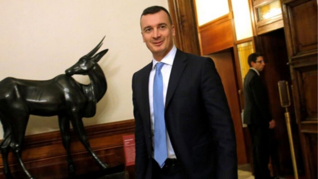 Rocco Casalino: dalla tv alla politica e l’amore trovato in un “unicorno” 52 rocco casalino 1