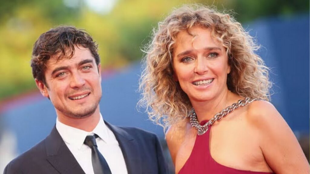 La vita privata di Valeria Golino: la relazione con Fabio Palombi e la storia con Riccardo Scamarcio 52 valeria golino e riccardo scamarcio