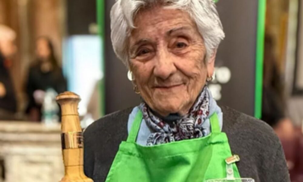 Carla Pensa, 85 anni, trionfa al Campionato Mondiale di Pesto: la nonna che ha conquistato Genova