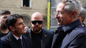 Sal Da Vinci riceve la Medaglia della Città di Napoli: un riconoscimento per l’ambasciatore della musica napoletana