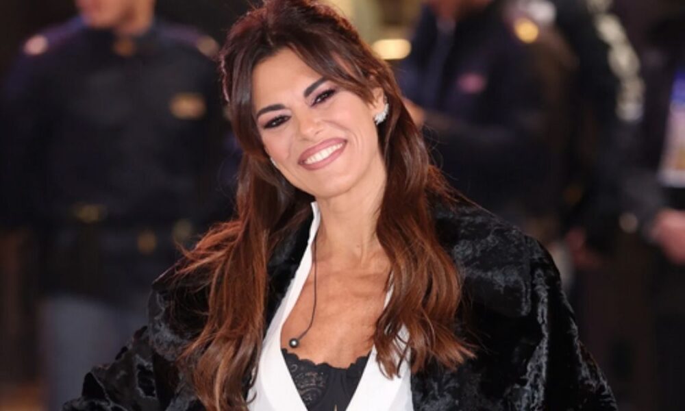 Bianca Guaccero smentisce matrimonio e gravidanza con Giovanni Pernice: “Ci vuole tempo per conoscersi”
