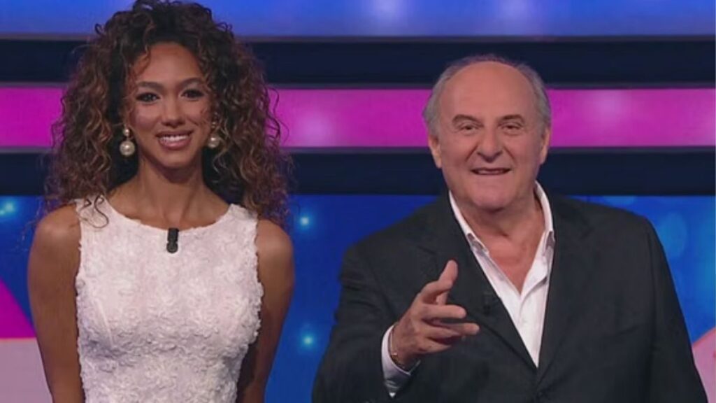 Ascolti tv di sabato 4 luglio 2026, Rai1 vola con i Mondiali 54 la ruota della fortuna