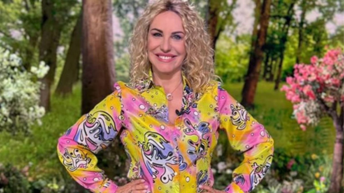 Ascolti TV di martedì 22 Settembre 2026: Rai1 conduce con "C'è ancora domani", Canale5 insegue con "Super Karaoke" 2 e sempre mezzogiorno